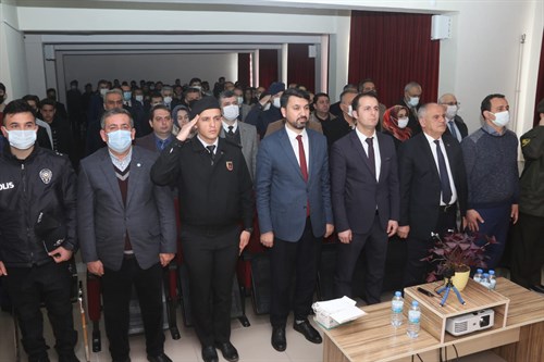 Sayın Kaymakamımız 12 Mart İstiklal Marşımızın Kabulü ve Mehmet Akif ERSOY'u Anma Günü programına katıldı.